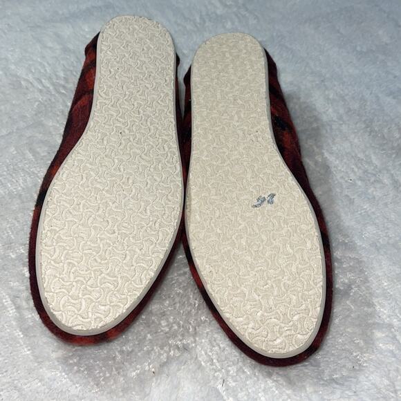 TOMS Flat Slip On Belmont Wool Blend Red Plaid Upper Faux Shearling Lined 9 - Picture 4 of 10